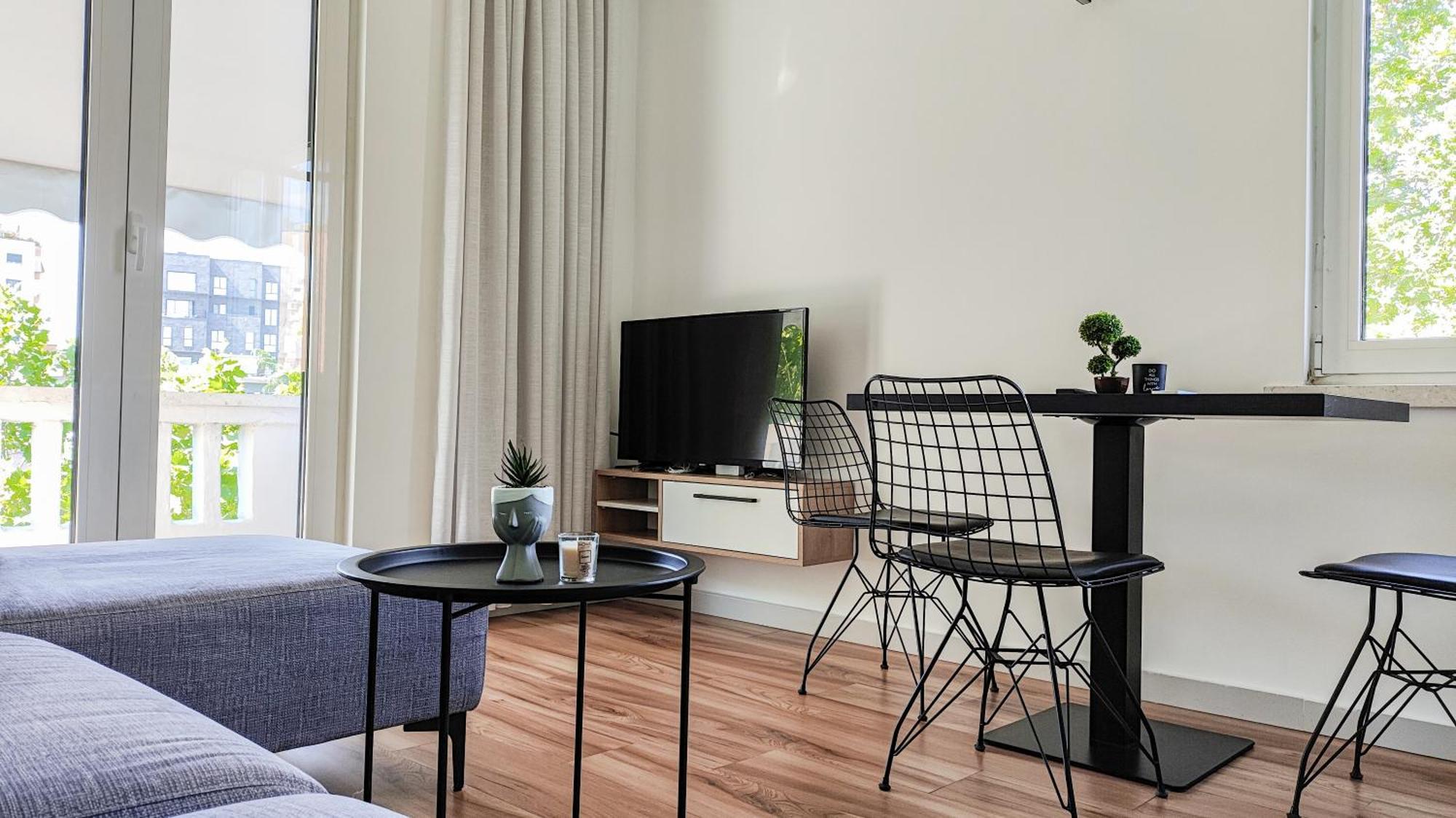 Urban Glow Tirana Apartment ภายนอก รูปภาพ