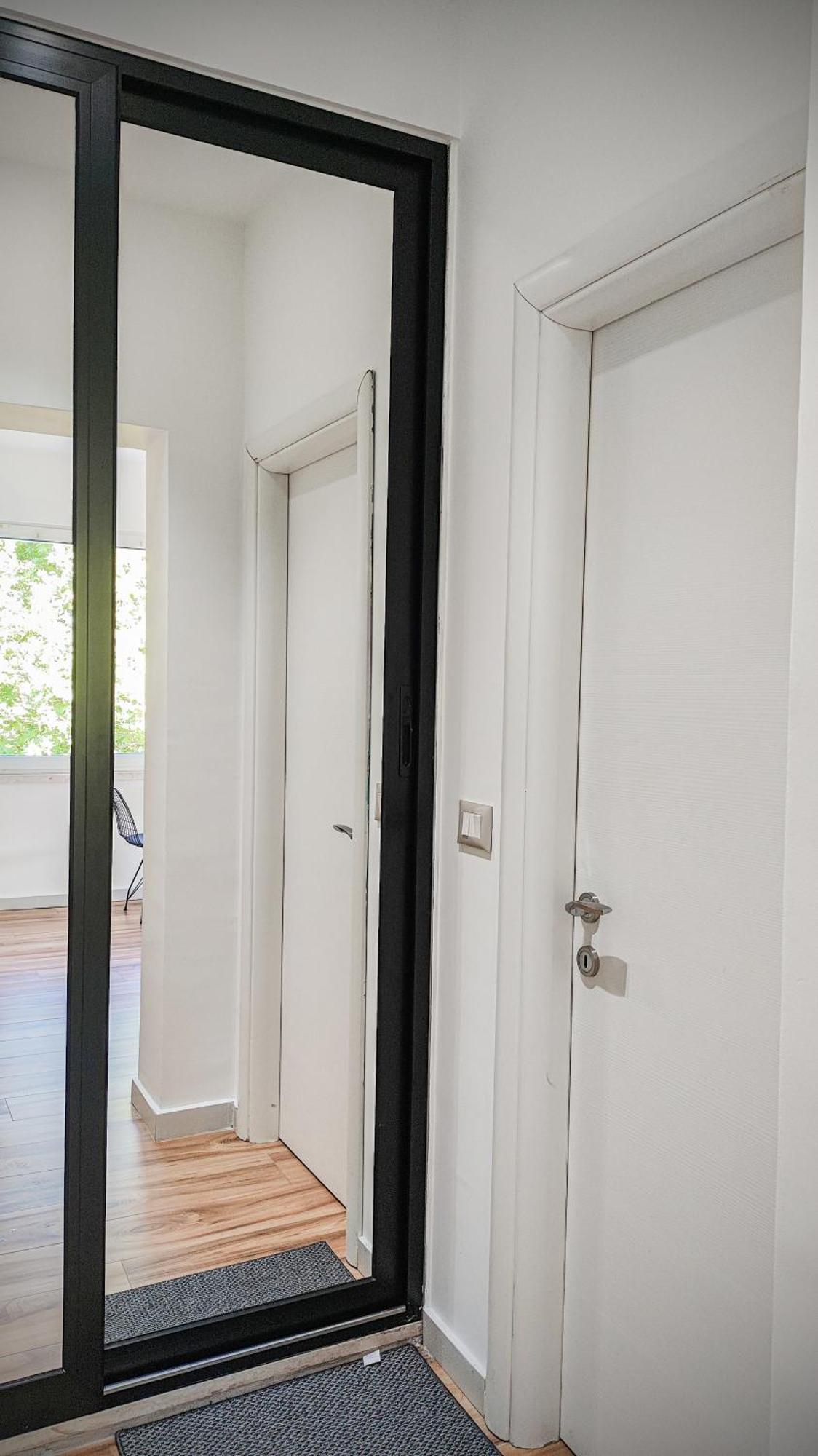Urban Glow Tirana Apartment ภายนอก รูปภาพ